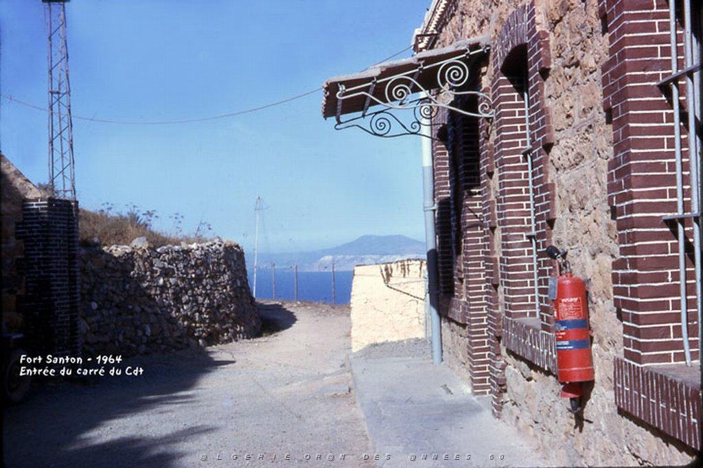 MERS EL KEBIR B FORT SANTON CARRE DU COMMANDANT 1964.JPG